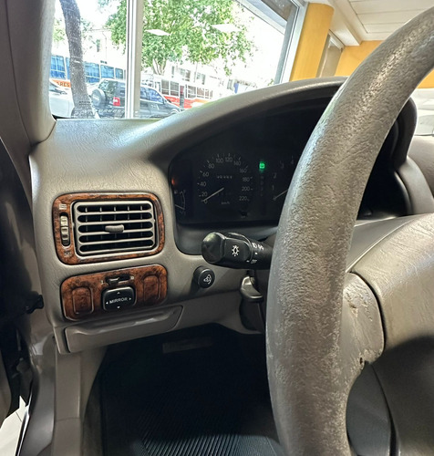 Toyota Corolla 1.8 Xei 2001