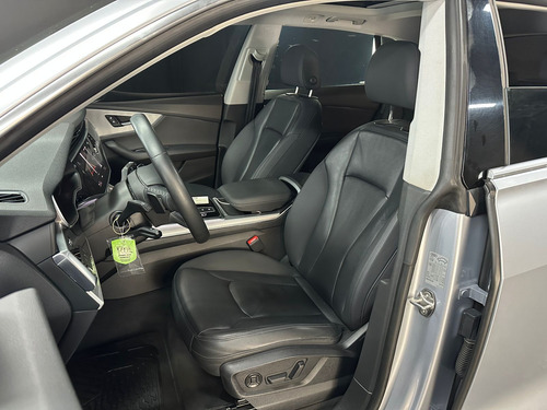 Audi Q8 55 TFSI QUATTRO 2021