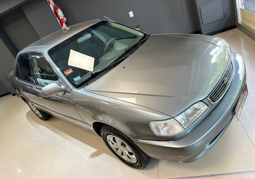 Toyota Corolla 1.8 Xei 2001