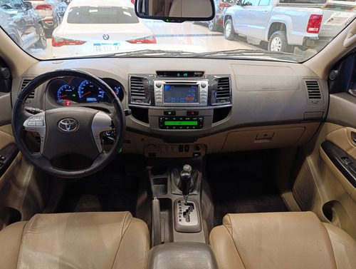 Toyota SW4 3.0 Srv Cuero I 171cv 4x4 2012