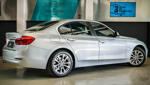 BMW Serie 3 2.0 320i Sedan Sportline 2018