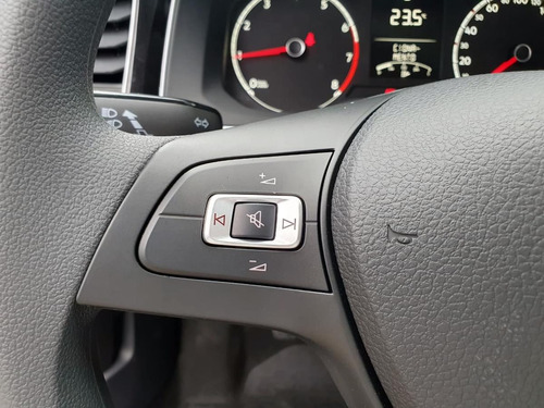 Volkswagen Polo 1.6 Msi Track 2025