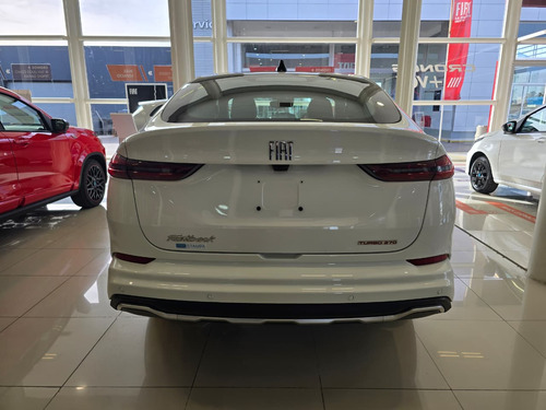 Fiat FASTBACK 1.3 T270 At6 2025