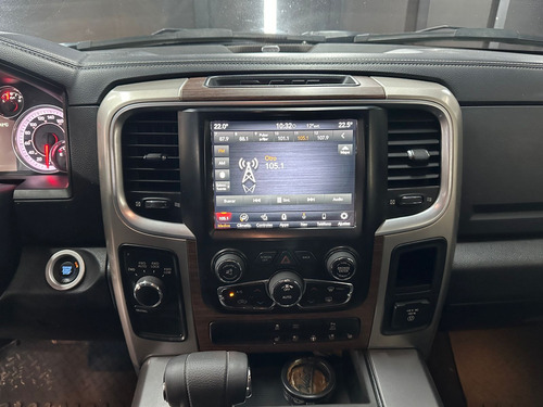 RAM 1500 5.7 DC 4X4 LARAMIE AT L13 2020