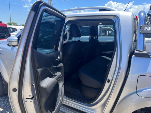 Nissan Frontier 2.3bt Platinum 4x4 At L22 2025