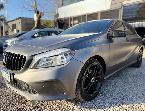 Mercedes-Benz Clase A 1.6 A200 Urban 156cv B.efficiency 2017