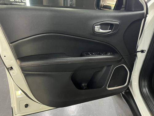 Jeep Compass 2.4 LONGITUDE AT6 4X2 L18 2021