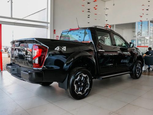 Nissan Frontier 2.3bt Platinum 4x4 At L22 2025