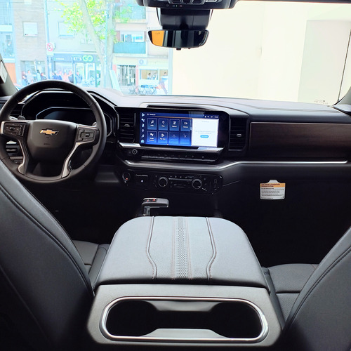 Chevrolet Silverado 5.3 V8 High Country 2026