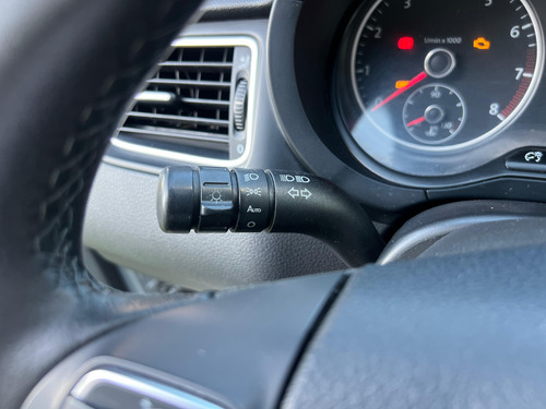 Volkswagen Suran 1.6 Comfortline 101cv 2013