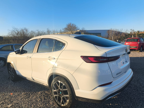 Fiat FASTBACK 1.3 T270 At6 2025