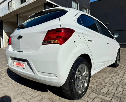 Chevrolet Onix 1.4 JOY BLACK 5P L19 2020