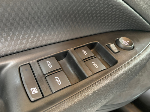 Chevrolet Onix 1.0 Lt 2025