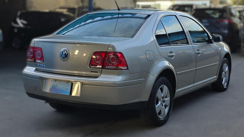 Volkswagen Bora 2.0 Trendline 115cv 2009