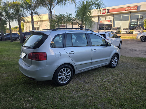 Volkswagen Suran 1.6 Comfortline 101cv 2013