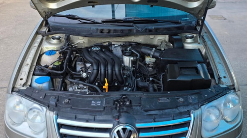 Volkswagen Bora 2.0 Trendline 115cv 2009