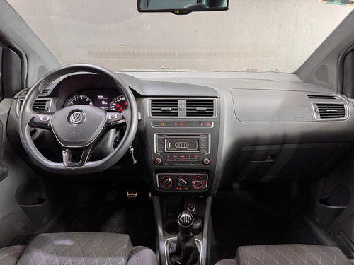 Volkswagen Suran 1.6 CROSS HIGHLINE L15 2015