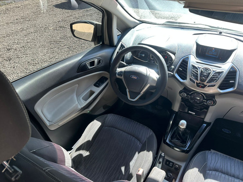 Ford Ecosport TITANIUM 1.6L MT N 2013