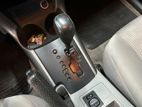 Toyota RAV 4 2.4 5 P L06 4X2 AUT FULL 2012