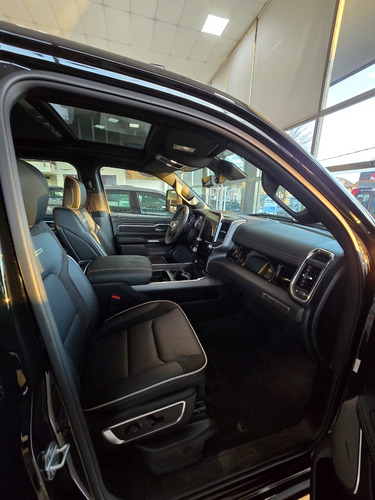 Jeep Ram 1500 larami 3.0 4x4 2025